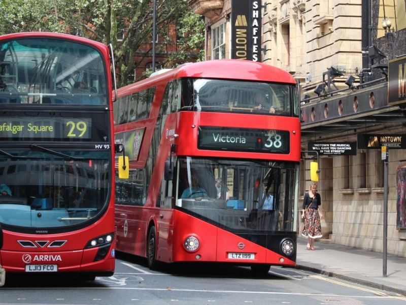 Bus oder U-Bahn – was ist besser?